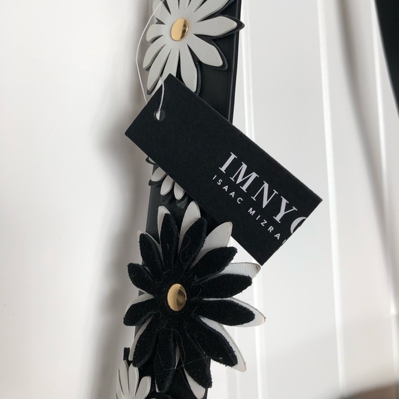 NEW Isaac Mizrahi Black Suede Daisy Detail Cross Body Bag - Picture 2 of 5